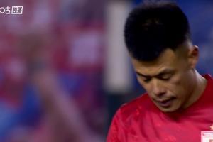 悲情！亚泰垫底濒临降级，37岁谭龙个人中超200场赛后脸色凝重