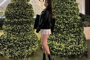 英文流解说Kitty晒照：迷路小猫 /ᐠ ˵> ⩊ 