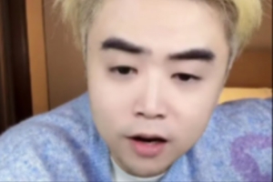 朱开：BLG的辅助已经敲定了，还是原来那个 我听说的是已经敲了