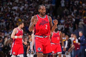 除登哥&小卡&大祖没非卖品！快船该尽快着手交易 比如科林斯&比尔