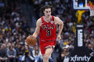 苦苦支撑！吉迪半场7中4拿到全队最高10分4板4助 三分1中1