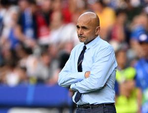 意媒：机场跑道结冰，尤文全队和球迷都被困在挪威机场