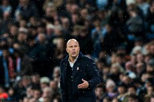 黄健翔：利物浦不是换帅就能解决问题的，斯洛特对引援有无意见呢