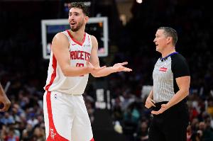 迷失自我？申京近3战场均16分&总正负值-18 此前13场23.4分&+142