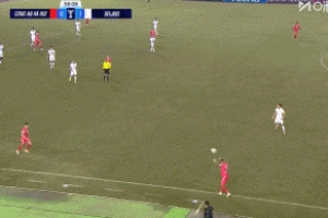 又立功了！张健智扑出对手半单刀，国安仍1-0领先！