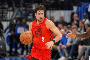 斯普利特：我试着让有些球员打更长时间 到第四节他们确实累了