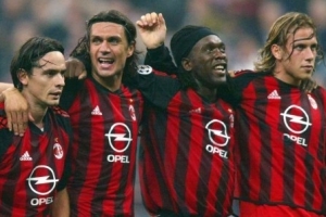 米兰旧将达拉博纳：我真应该一辈子留在切尔西；博列洛很有女人缘