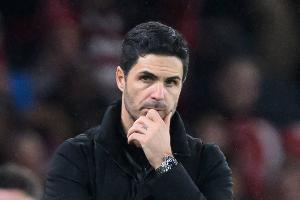 理查兹：阿森纳定位球准得太离谱了 枪手阵容是全欧最强