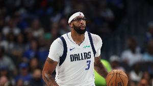 面对老东家有点发虚？浓眉首节5分半 1中1得2分2板1助1帽