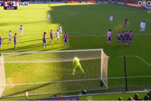 曼联2-1反超水晶宫！芒特贴地斩蹿入死角，B费本场助攻双响！