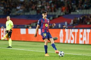 每体：巴萨主帅弗里克对赫拉德·马丁担任左中卫的表现感到满意