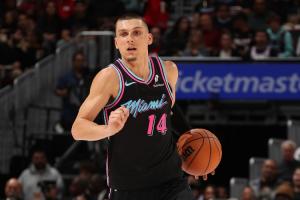 17中6！希罗：还在努力调整一直在打磨技术 也行明天恢复最佳状态