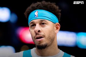 回来了！Shams：赛斯·库里将与勇士签约至本赛季结束