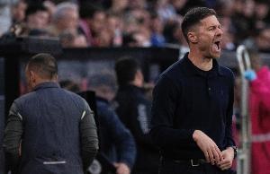 还得买人！西媒：阿隆索希望再签一名逼抢型前锋和一名组织型中场