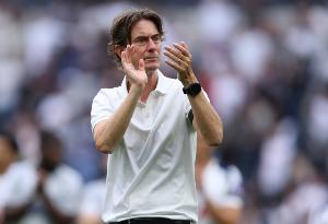 电讯报：热刺球员不满自家球迷嘘声，开会探讨与球迷的关系问题