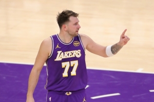 96-97赛季以来首节20+：东契奇14次 哈登13次 库里11次 詹科9次