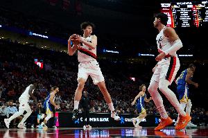 拓记：阿夫迪亚在学中文跟瀚森沟通 他会说‘右手’和‘左手’