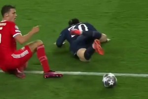 当年阿圭罗和拉维奇看到帕瓦尔对梅西剪刀腿，直接炸了！