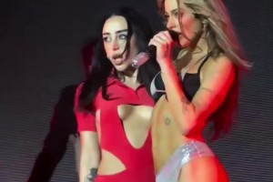 火辣亚马尔前女友Nicki重回舞台，客串德保罗女友演唱会