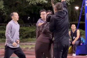 破罐破摔了！大史：我希望快船更衣室快点炸，希望登哥赶紧走