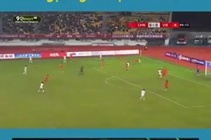 这失误越南解说员也吓了一跳！越南解说U22国足丢球