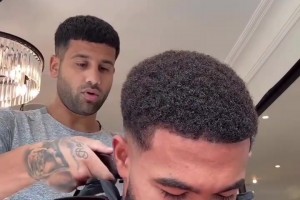 鬼知道我看了多少遍！梅西当年这球是故意的吗？