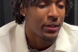 掉河升级版？妈妈未婚妻克拉克，首发替补裁掉，哈利会怎么选择？