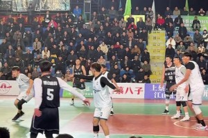 和海王爆发冲突！伊森此前在野球场连续挨了好几个帽