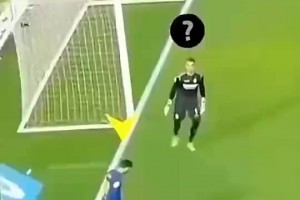 当时的普约尔训练时尝试单防梅西！结果，一眨眼就过去了！