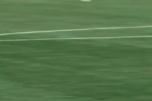 一气呵成太丝滑了！名场面：内托的假动作甚至骗过了摄影机！