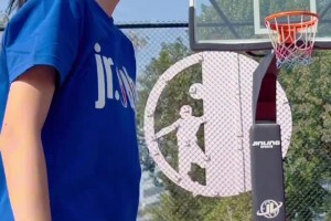 这么多年了小菜鸡突破虽强 但姐姐继续保持背身单打的优势