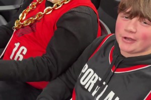 国外杨瀚森球迷：喜欢杨的个性 从他说“打游戏机吃饭睡觉”认识